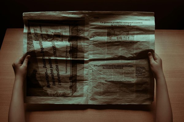 Quali sono i passaggi per realizzare un sistema di illuminazione indiretta in una stanza con controsoffitto?