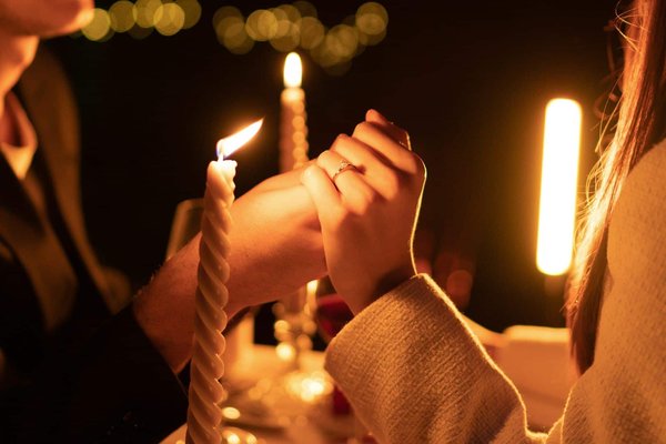 Come sviluppare una strategia di comunicazione interna che aumenti l'engagement dei dipendenti di un ospedale?