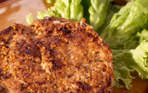 Quali sono le opzioni più creative per rivestire una parete esterna con piante rampicanti?