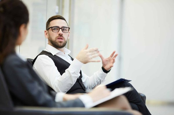 Come sviluppare una strategia di contenuti per un blog tecnologico?